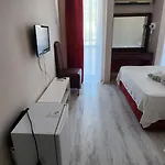 Minay Ξενοδοχείο *