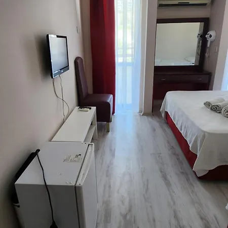 Minay Hotel *