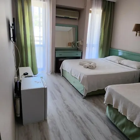 Minay Hotel *