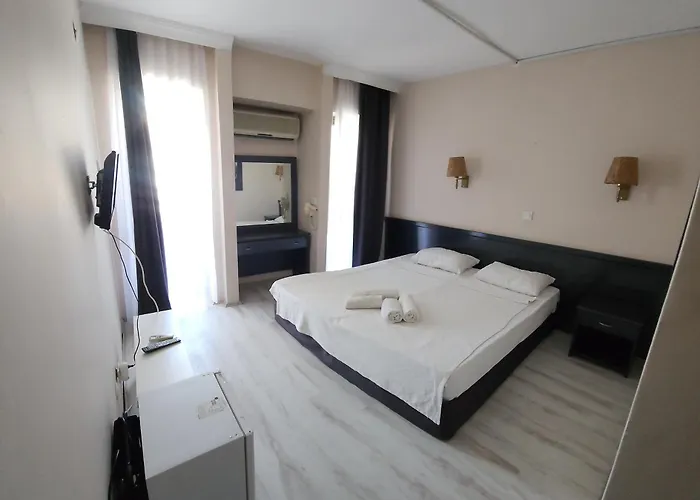 Minay Hotel